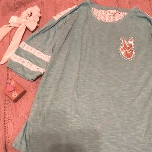 Mudd size 16 color aqua/teal blue with white lace